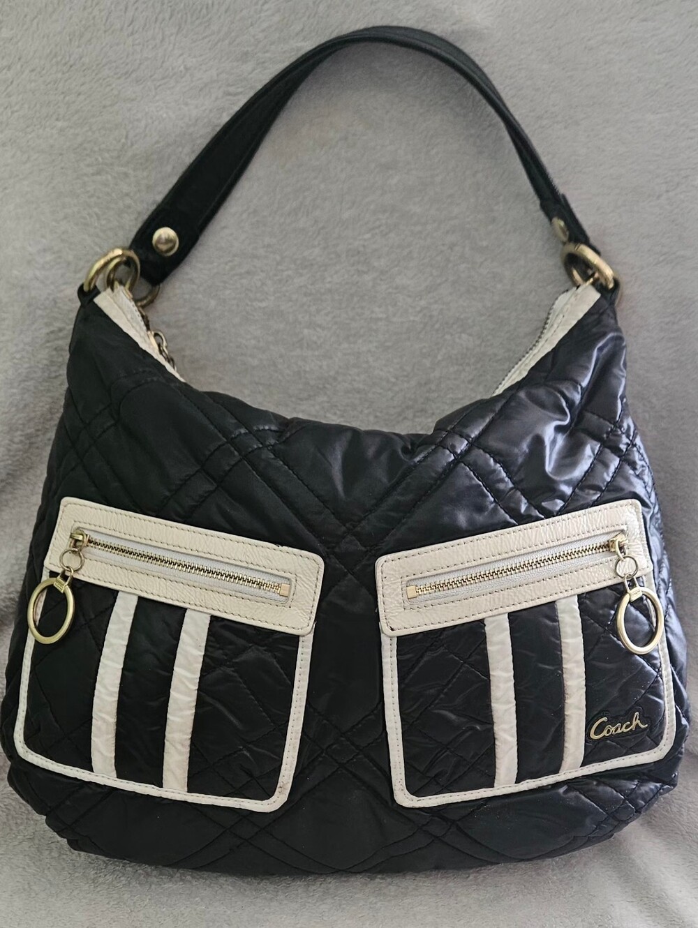 Coach Quilted Poppy Ski Bunny Hobo 2 Way Shoulder Bag Black Ivory Gold Authentic